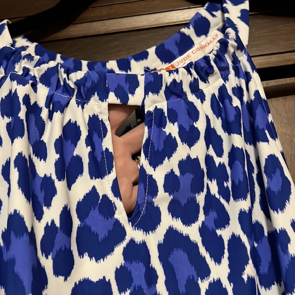 Jude Connally dress. Blue and white Leopard print. 80% nylon 20%spandex. - Picture 4 of 8